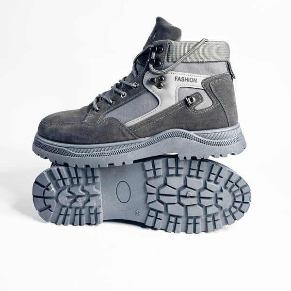 Hiking Boot / Dark Gray