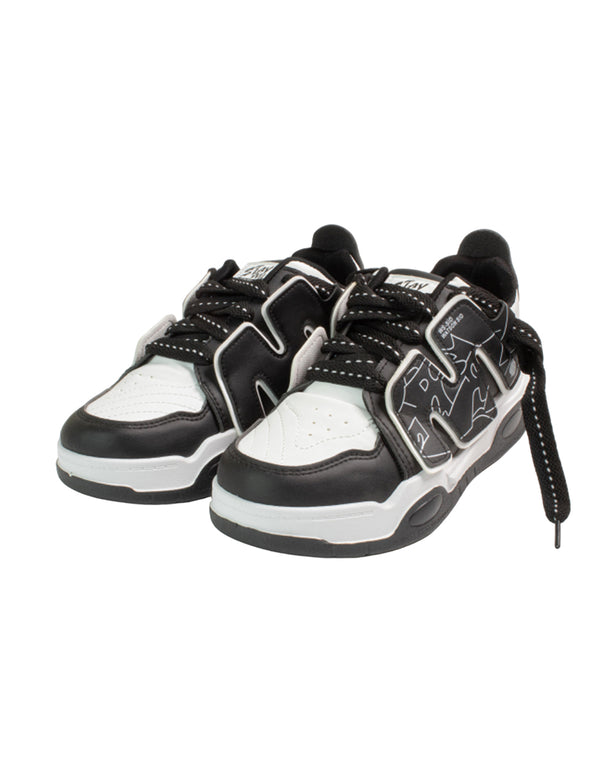 Graffiti Chunky Letter M Skateboard Sneakers / Black*White