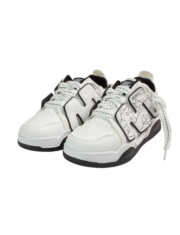 Graffiti Chunky Letter M Skateboard Sneakers / White*black