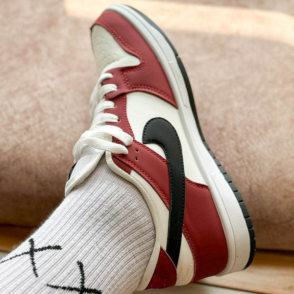 Nike SB Dunk Low / White*Red